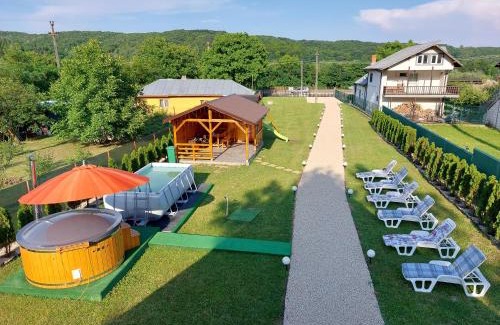 Varbilau Ski Chalet | Cabana A-frame Nis