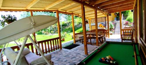 Maguri-Racatau House | Cabana Ana