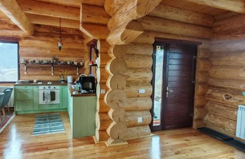 Gura Barbuletului House | Cabana Om Bun
