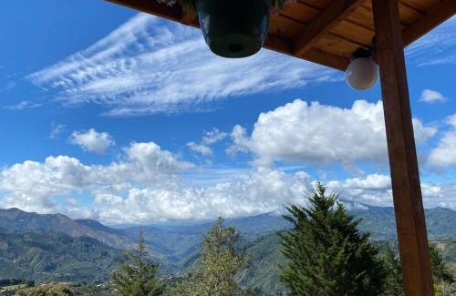 Canton Leon Cortes Castro Ski Chalet | Cabaña Princesa Roja - PERFECT view of the valley!