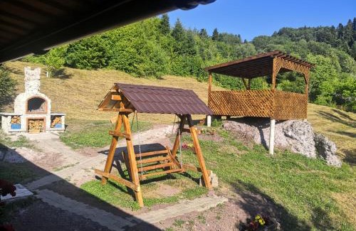 Rosia Montana Ski Chalet | Cabana Taul Brazilor