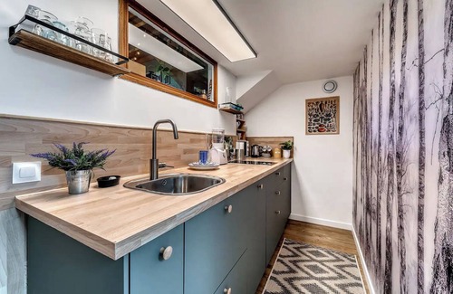 Menthon-Saint-Bernard Apartment | Cabane Cosy Pour un Automne à 190m du lac Dannecy