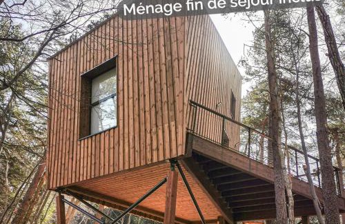 La Bastide-Puylaurent House | Cabane insolite dans les cevennes - les sous-bois de la bastide