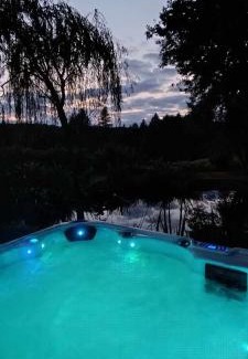 Saint-Eloy-les-Tuileries Other | Cabane Salamandre