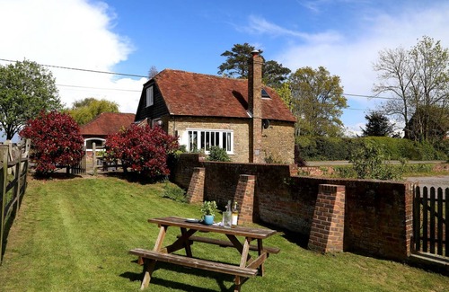 Winchelsea Cottage | Cabin ∙ 1 bedroom ∙ 2 guests
