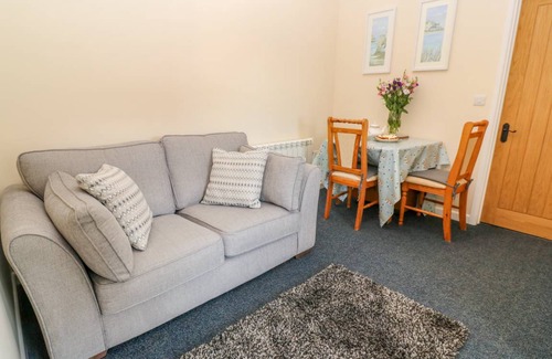 Mabe Cottage | Cabin ∙ 1 bedroom ∙ 2 guests