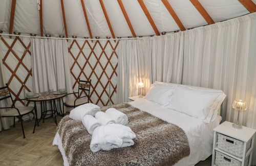 Beckford Cottage | Cabin ∙ 1 bedroom ∙ 2 guests