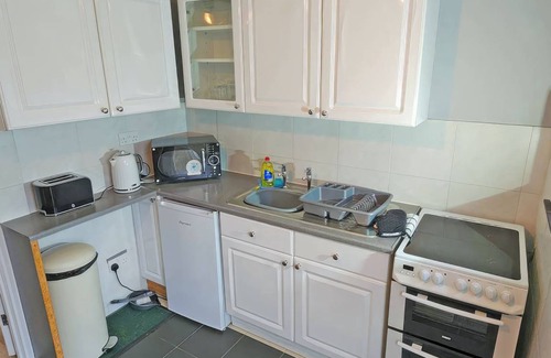 Horning Cottage | Cabin ∙ 1 bedroom ∙ 4 guests