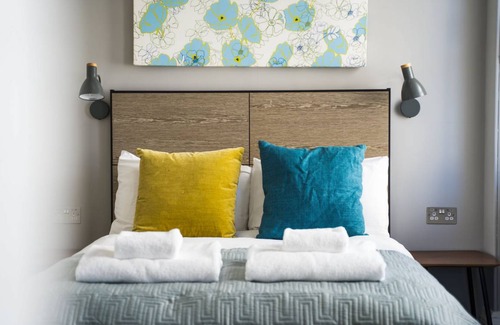 Plymouth Cottage | Cabin ∙ 1 bedroom ∙ 4 guests