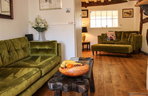 Bishops Castle Cottage | Cabin ∙ 2 bedrooms ∙ 4 guests