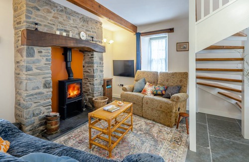 Llanddewi Brefi Cottage | Cabin ∙ 2 bedrooms ∙ 4 guests