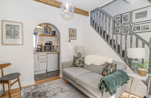 Halifax Cottage | Cabin ∙ 2 bedrooms ∙ 3 guests