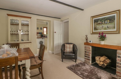 Thornton Dale Cottage | Cabin ∙ 2 bedrooms ∙ 4 guests