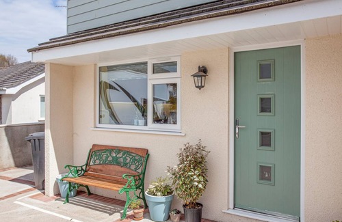 Galmpton Cottage | Cabin ∙ 2 bedrooms ∙ 2 guests