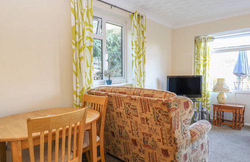 Melton Constable Cottage | Cabin ∙ 2 bedrooms ∙ 3 guests