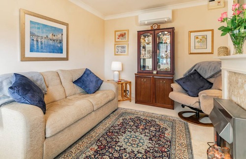 Epworth Cottage | Cabin ∙ 2 bedrooms ∙ 3 guests