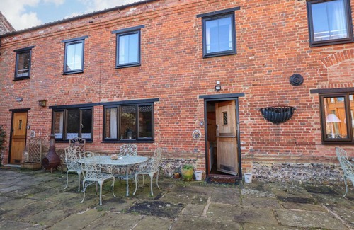 Fakenham Cottage | Cabin ∙ 2 bedrooms ∙ 4 guests