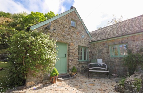 Moylegrove Cottage | Cabin ∙ 2 bedrooms ∙ 4 guests