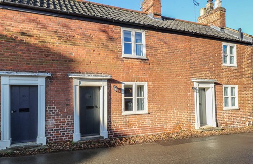 Aylsham Cottage | Cabin ∙ 2 bedrooms ∙ 4 guests