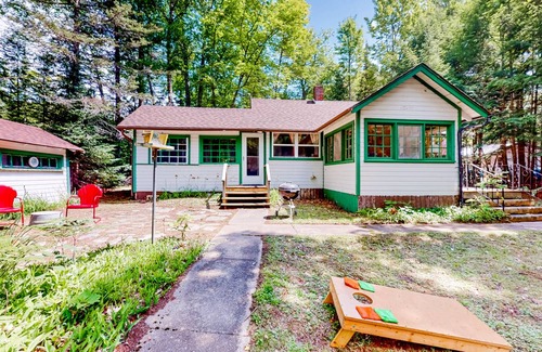 Phelps Cabin | Cabin ∙ 2 bedrooms ∙ 6 guests
