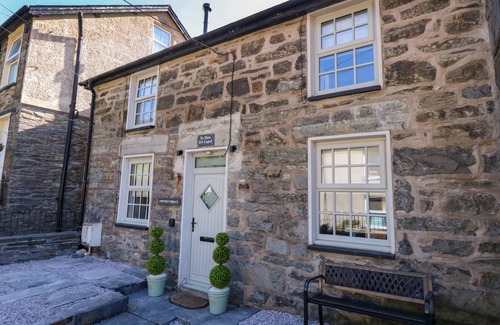 Rhiwbryfdir Cottage | Cabin ∙ 2 bedrooms ∙ 4 guests