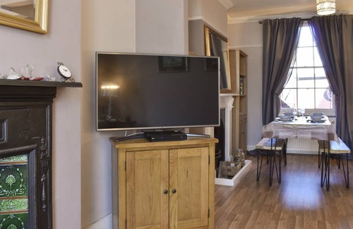 Herne Bay Cottage | Cabin ∙ 2 bedrooms ∙ 4 guests