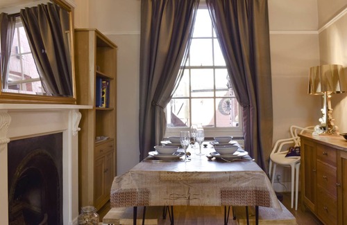 Herne Bay Cottage | Cabin ∙ 2 bedrooms ∙ 4 guests