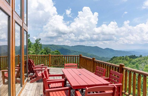 Deep Gap Cabin | Cabin ∙ 3 bedrooms ∙ 14 guests