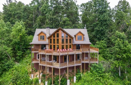 Deep Gap Cabin | Cabin ∙ 3 bedrooms ∙ 14 guests