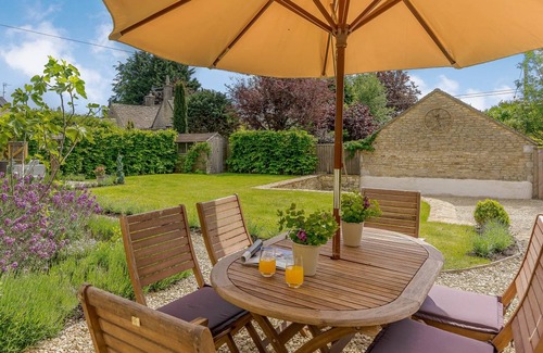 Stroud Cottage | Cabin ∙ 3 bedrooms ∙ 6 guests