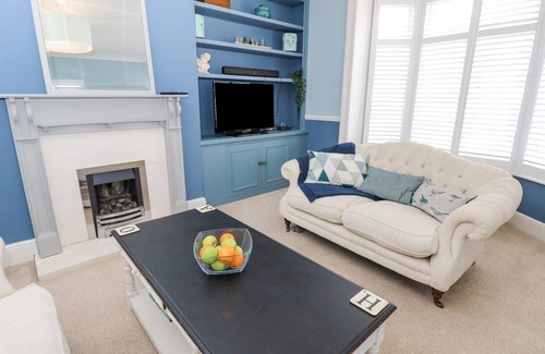 Shanklin Cottage | Cabin ∙ 3 bedrooms ∙ 6 guests