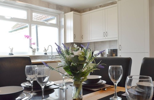 Aldbrough Cottage | Cabin ∙ 3 bedrooms ∙ 5 guests