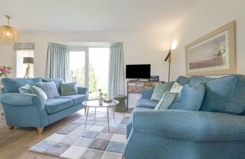 Dittisham Cottage | Cabin ∙ 3 bedrooms ∙ 5 guests