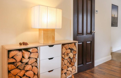 Matlock Bath Cottage | Cabin β 4 bedrooms β 8 guests