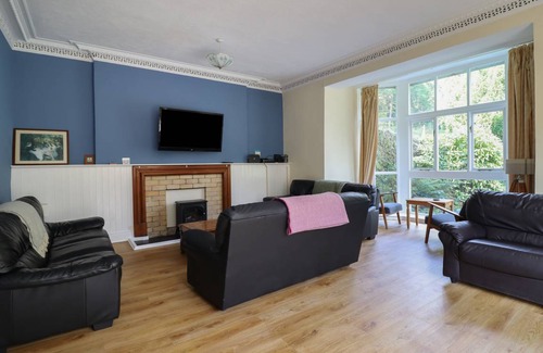 Dolgellau Cottage | Cabin ∙ 5 bedrooms ∙ 12 guests