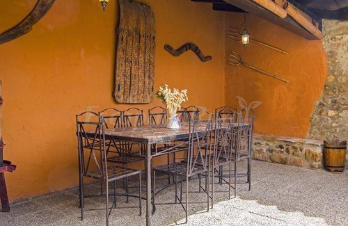 Aldealobos Cottage | Cabin ∙ 5 bedrooms ∙ 12 guests