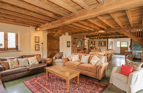 New Forest District Cottage | Cabin ∙ 5 bedrooms ∙ 13 guests