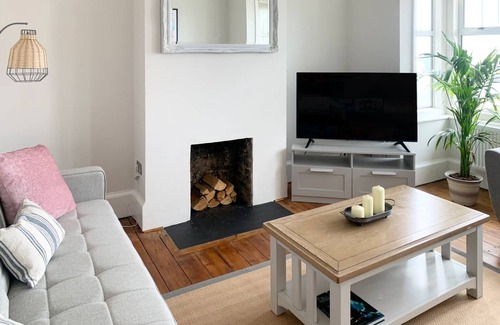 Westbrook Cottage | Cabin ∙ 5 bedrooms ∙ 10 guests