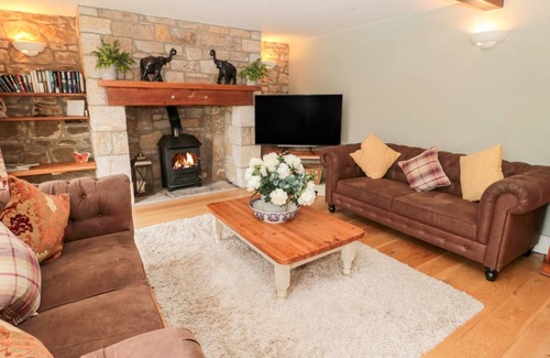 Old Bewick Cottage | Cabin ∙ 5 bedrooms ∙ 10 guests