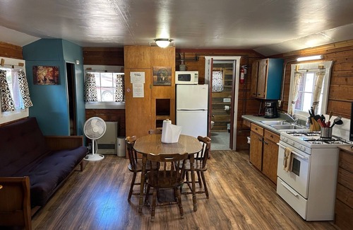 Ponderosa Pines Cabin | Cabin 5 - Grandview Cabins