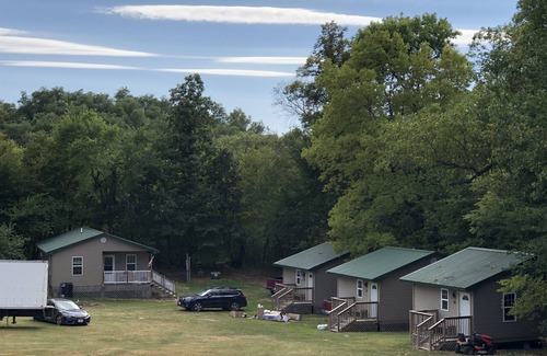 Moscow Cabin | Cabin #8 near beautiful Cedar River.
