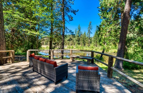 Sloat Cabin | Cabin ∙ 9 bedrooms ∙ 20 guests
