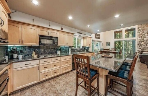 Shaver Lake Cabin | Cabin at the Creek ~ Family Fun Starts Here!