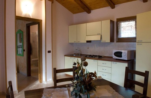 Stella Cilento Cabin | Cabin 'Frantoiana' with Mountain View, Wi-Fi and Air Conditioning