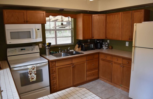 Dunnellon Cabin | Cabin in the Woods close to KPHole and Free Rainbow River access