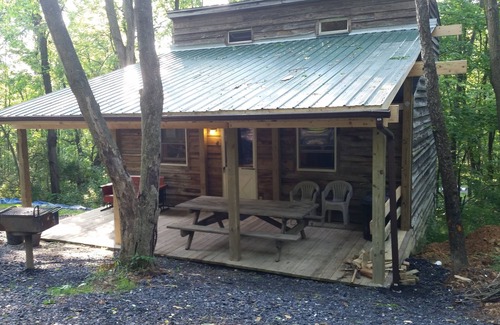 Huntingdon Cabin | Cabin in the woods near Raystown Lake and Allegrippas Trail!