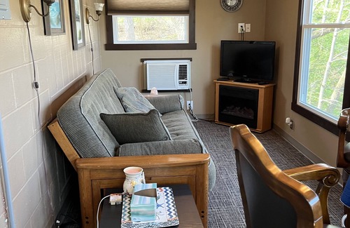 Lancaster Cabin | Cabin located on lakeside with accessible boat dock.