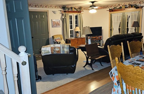 Coburn Cabin | Cabin stay close to state park