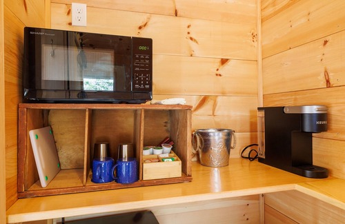 Sandy Point Cabin | Cabin w/Sauna in Mid-Coast Maine! Hour to Bar Harbor and Acadia- Cabin #6 Birch