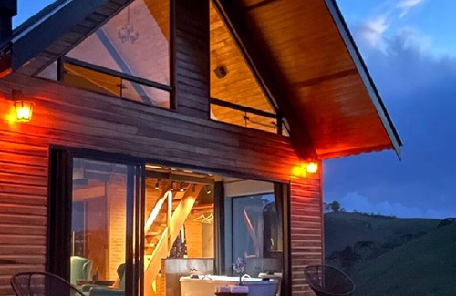 Campos do Jordao Cabin | Cabin with hydromassage, mountain views and 5 km from the tourist center.